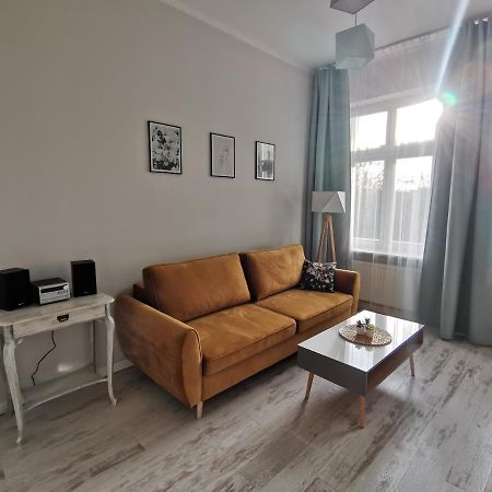 Przytulny Apartament W Centrum Kupiecka-Drzewna Apartman Zielona Góra Kültér fotó