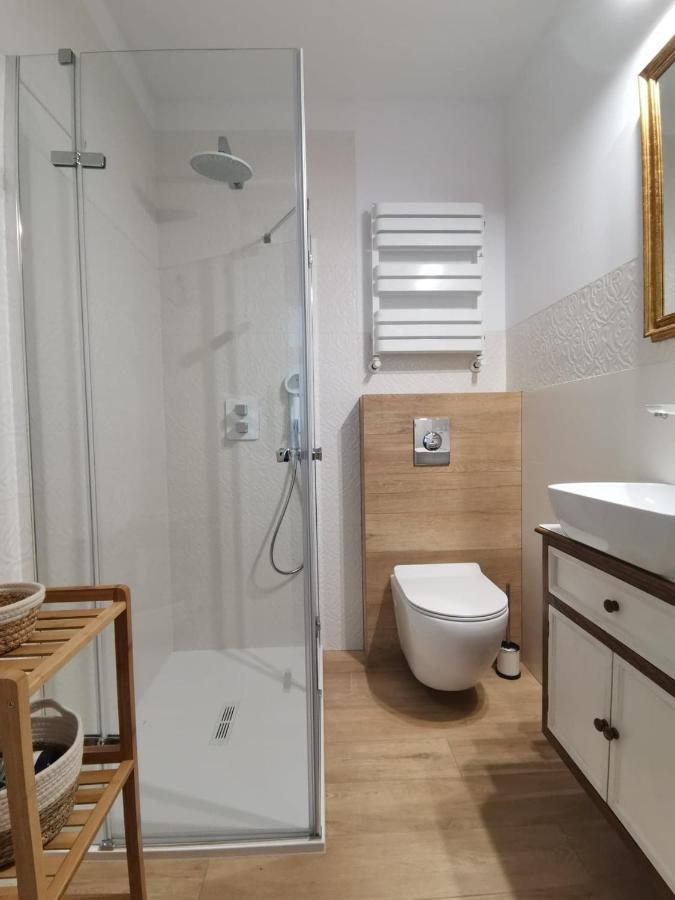 Przytulny Apartament W Centrum Kupiecka-Drzewna Apartman Zielona Góra Kültér fotó